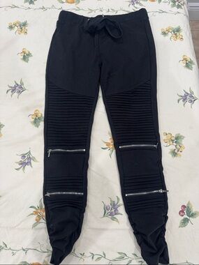 Shinestar Black Skinny Moto Jogger Pants with Zippers